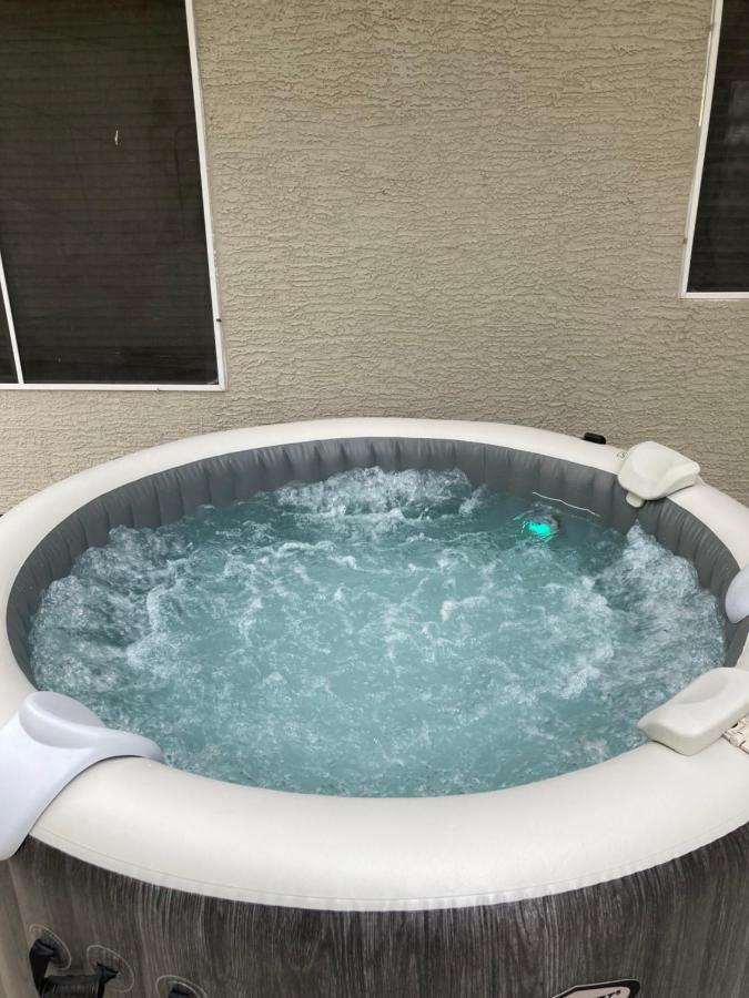 A Beautiful House With Hot Tub, Grill & Games! Villa Las Vegas Exteriör bild